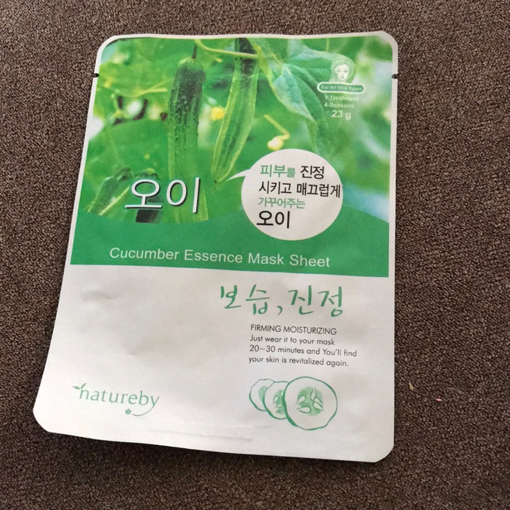 Cucumber face mask
